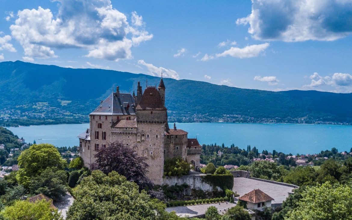 château de Menthon Saint-Bernard